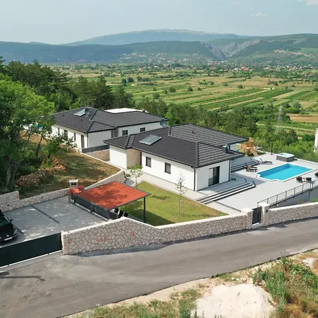 فيلة Dalmatia Near Imotski And Makarska